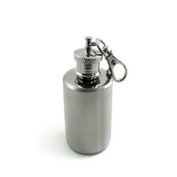Hordozható Mini 8.3 cm-es, 2 oz rozsdamentes acél hip flaska Bort Pot Kis kerek hordó zsebében tölcsér kancsó a kulcstartó 0